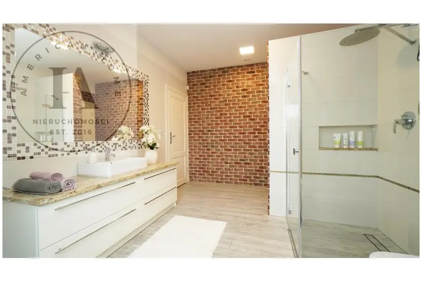 Elbląg, Bukowa, Dom z sercem i przestrzenią dla wszystkich