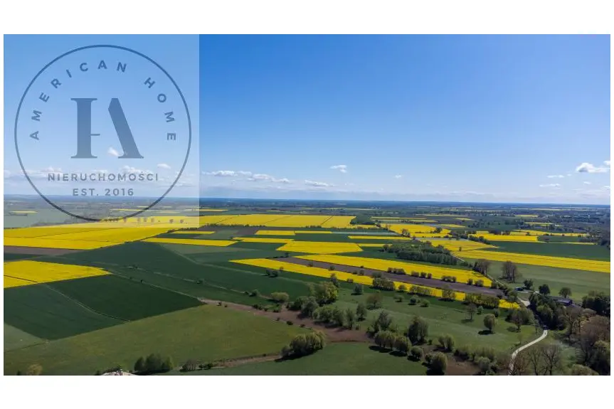 nowodworski, Nowy Dwór Gdański, Marzęcino, Główna, Dom nad rzeką