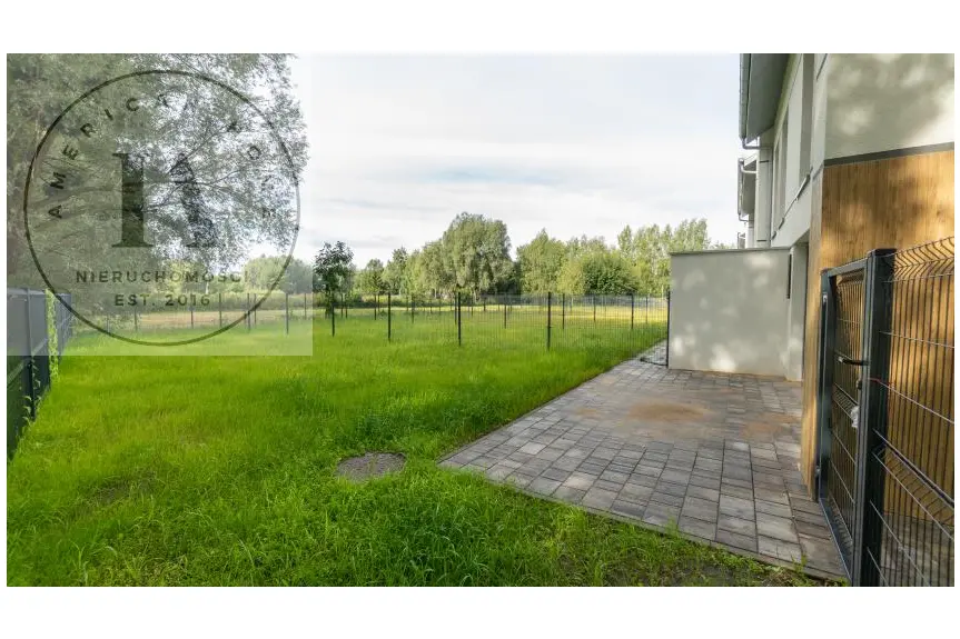 Elbląg, Nowodworska, Nowoczesny dom w Elblągu.