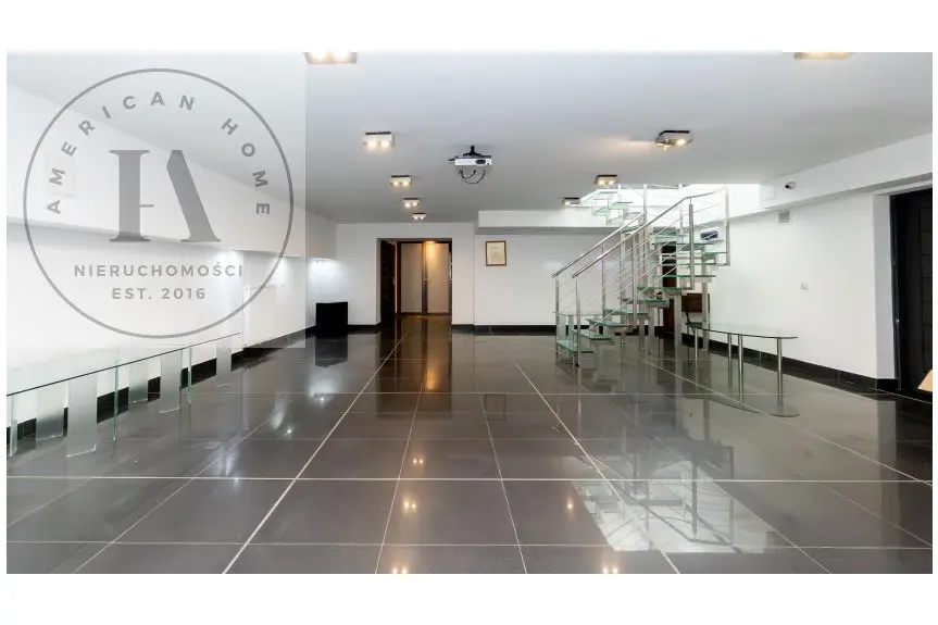 Elbląg, Studzienna, Wyjątkowy lokal usługowy – Stare Miasto