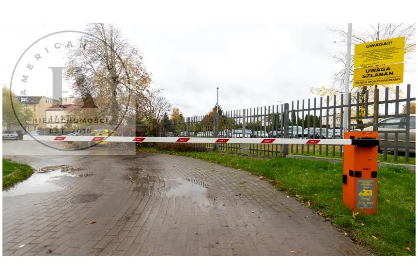 Elbląg, Malborska, Lokal na parterze w Elblągu.